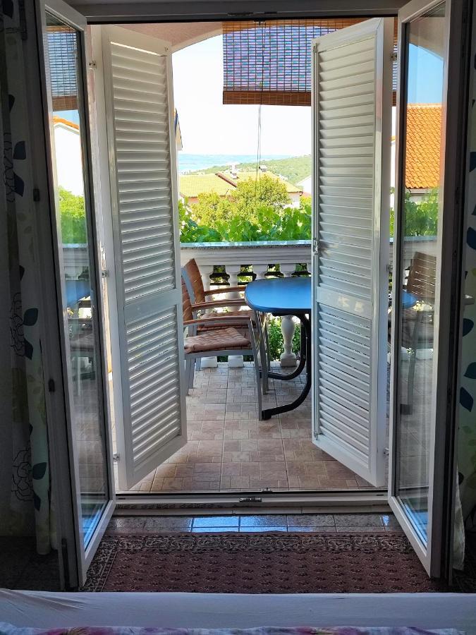 Apartmani Sabira Novi Vinodolski Exterior foto