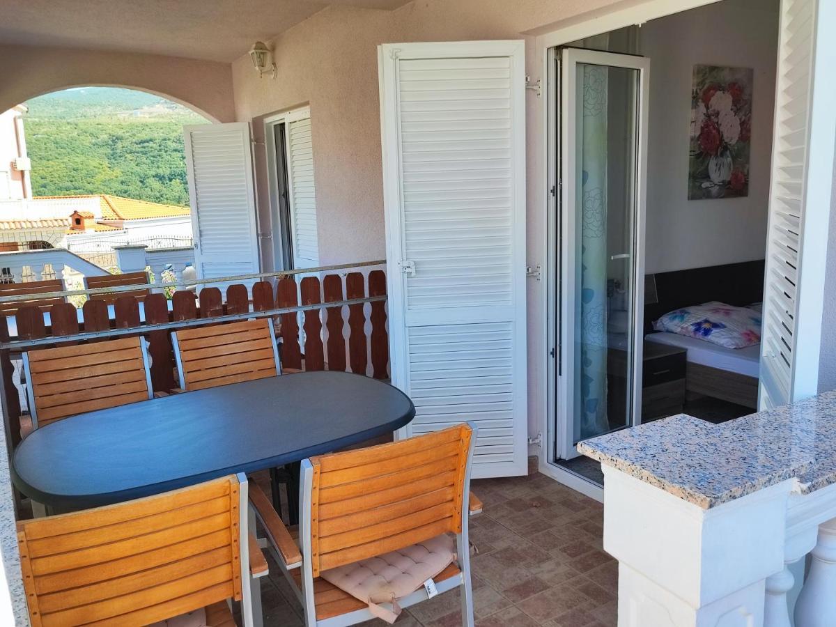 Apartmani Sabira Novi Vinodolski Exterior foto