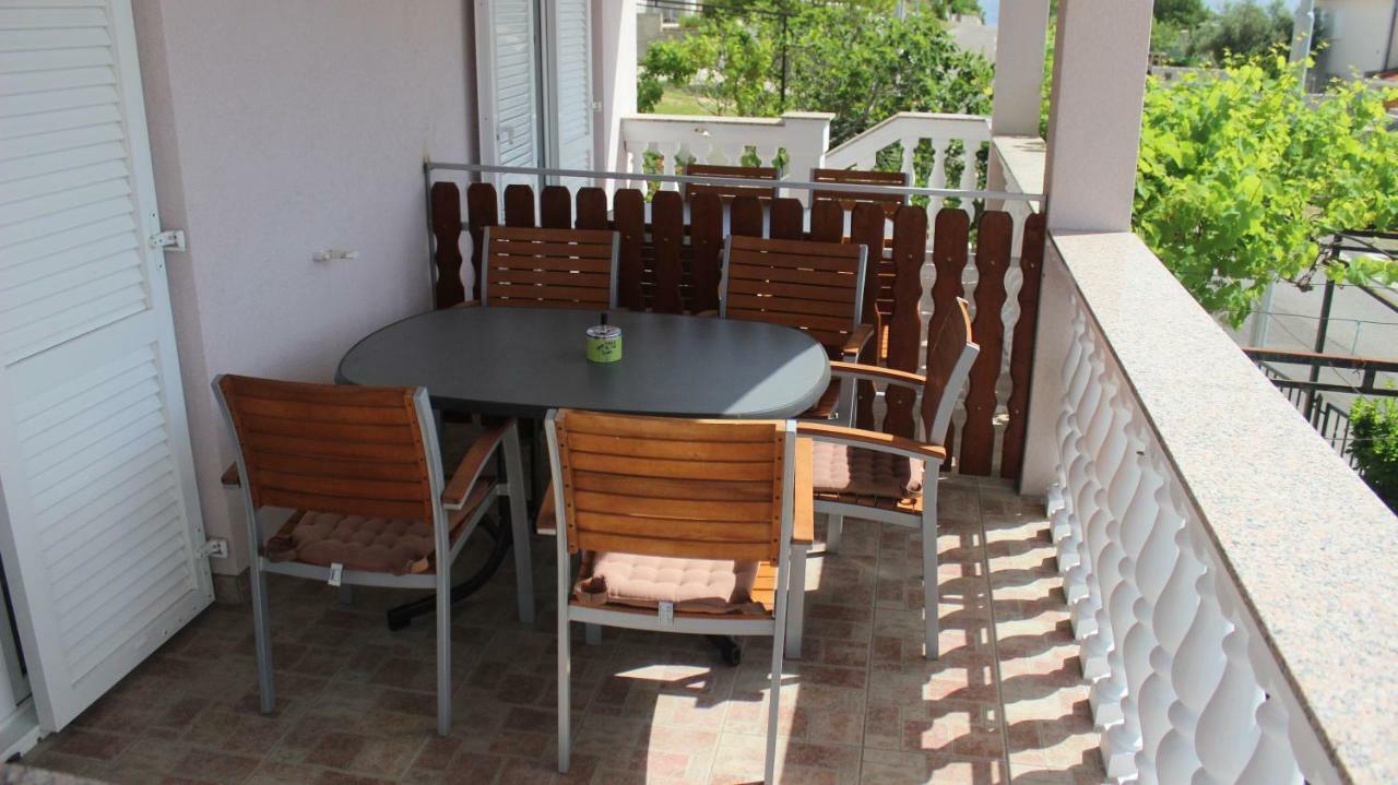 Apartmani Sabira Novi Vinodolski Exterior foto
